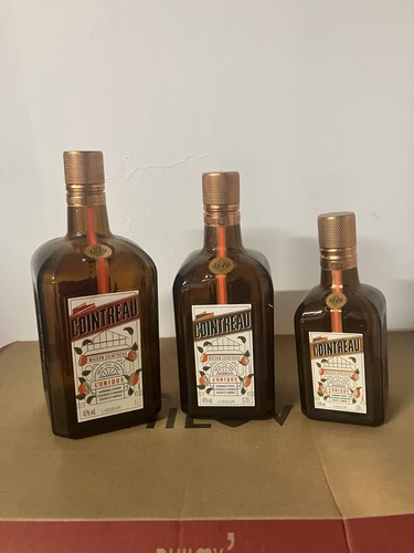 Lot bouteille vide - , cointreau
