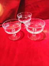 3 Coupes à champagne