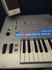 Yamaha Tyros 4 61-Key