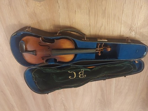 Ancien violon - ,