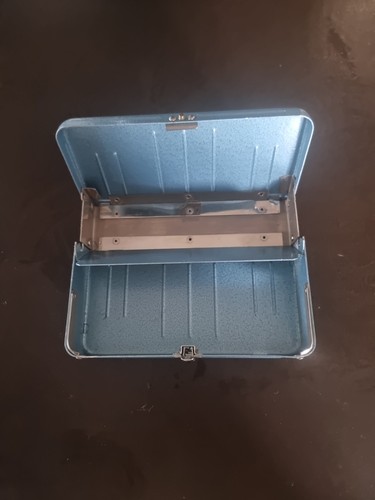 Boite pêche ancienne - boite,