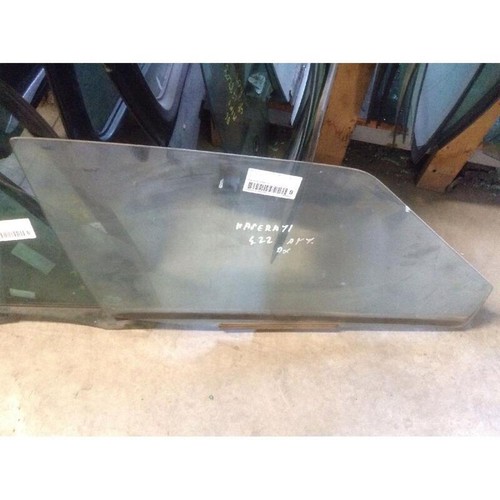 Vitre avant droit maserati - vitre,