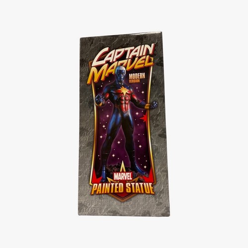 Bowen captain marvel statue - bowen,