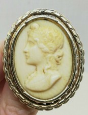 broche ancienne, portrait