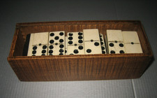Ancien Jeu de Dominos en Os & Bois ébène Complet