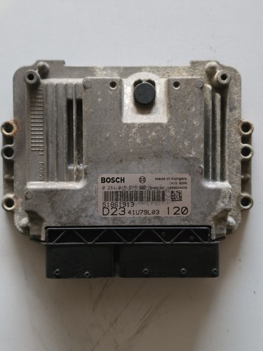 Calculateur moteur 0281015576 - calculateur,