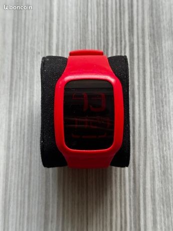 Montre swatch rouge - montre,