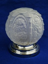 Ancien globe plafonnier art déco verre moulé décor fleurs Lustre applique