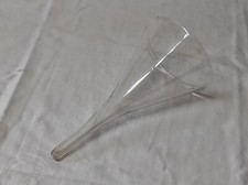 Ancien entonnoir en verre