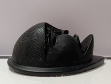 Masque africain en bois noir