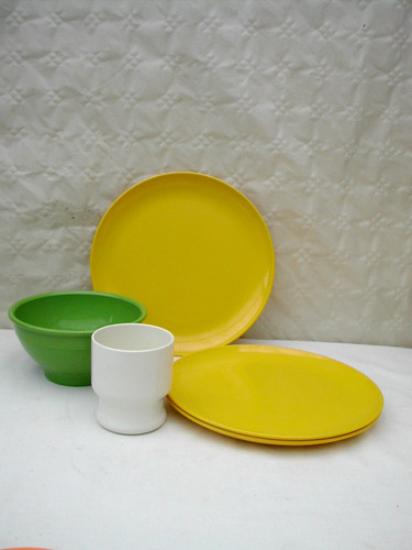 Ensemble bol assiettes - bol, timbale
