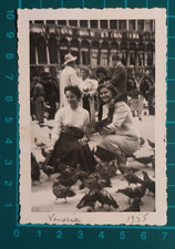 Photo Femmes Pigeon Animée