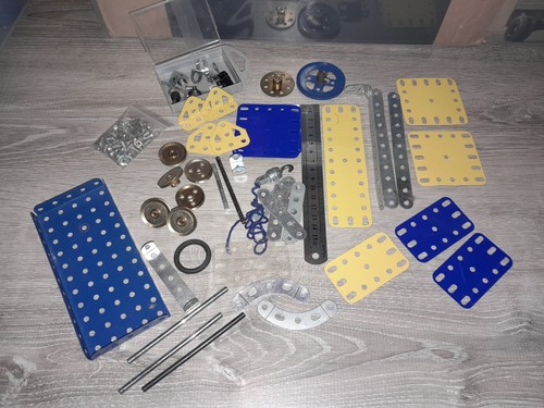 Meccano lot pièces et - meccano,