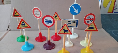 Lot panneaux routiers - lot,