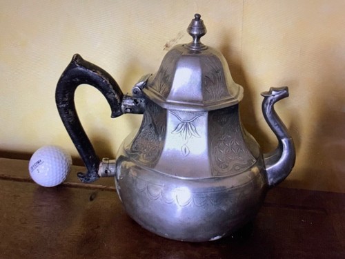 Etain theiere 18e gravee - 18e,