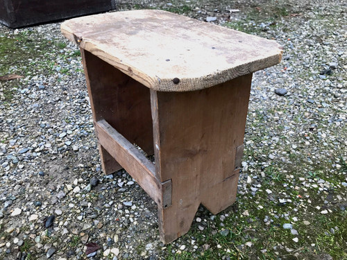 Ancien petit tabouret - , bois