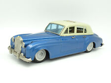 Bandai Toy Sheet Metal 25cm 1/20 - Rolls Royce Silver Cloud Blue