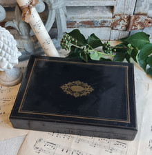 ANCIENNE BOITE EN BOIS A JEUX