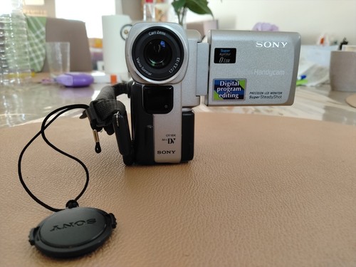 Vends caméscope sony - je,