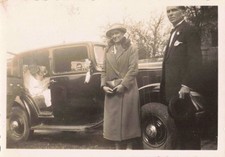 ANCIENNE PHOTOGRAPHIE 1934 VOITURE ANCIENNE AUTOMOBILE A IDENTIFIER JOUR MARIAGE