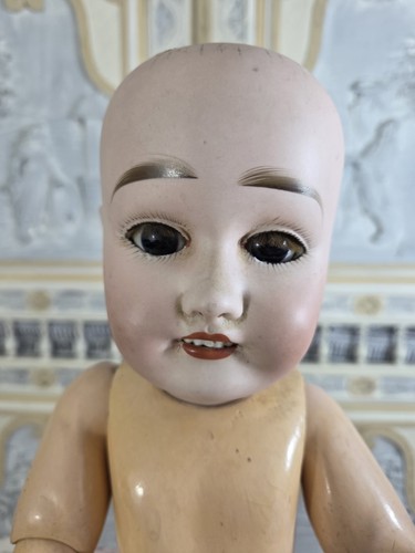Jolie poupée corps jumeau - jolie,