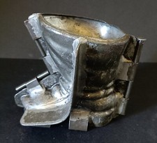 Ancien petit moule à chocolat