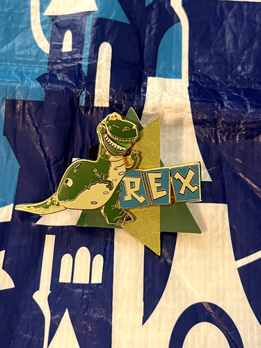 Dlp disney pin trading - pin,
