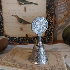 Ancienne Clochette De Table En Métal Argenté