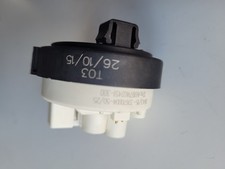 MACHINE  A LAVER LADEN EV1161