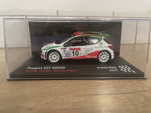 Voiture miniature peugeot - miniature,