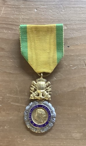 Medaille militaire francaise - medaille,