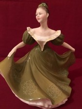 FIGURINE DE DANSEUSE  "LYNNE"