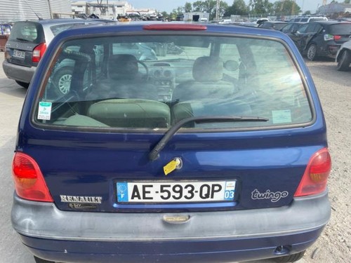Malle hayon arriere renault - malle/hayon,