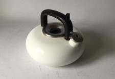 VINTAGE 1970s METAL ROUND