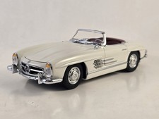 Franklin Mint 1960 Mercedes-Benz 300SL Roadster "D4C LECC-IX" LE of 413 1:24