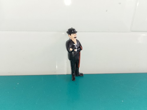 17 figurine tintin - figurine,