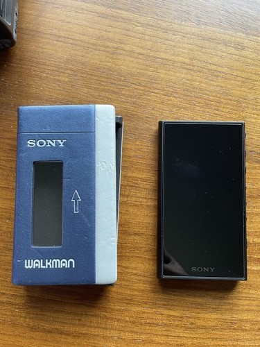 Sony a100tps walkman 40th - sony,