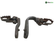 Repose pieds avant droit et