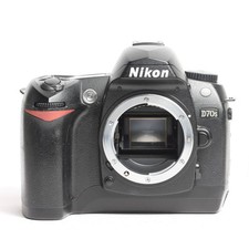 Nikon D70s DLSR Camera Body Only - STICKY BUT FULLY WORKING