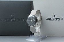 [ avec boîte papier ] Montre