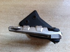 UNE PLATINE AVEC SON REPOSE