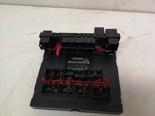 8P0907279A boîtier fusibles