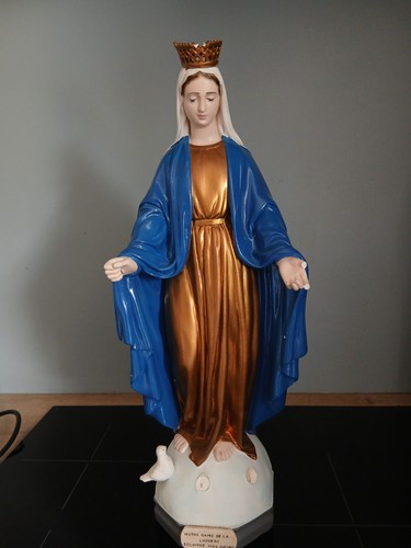 Statue vierge marie - la,