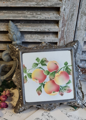 Ancien dessous plat - dessous, pied