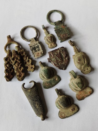 Loto objets medievaux - d,