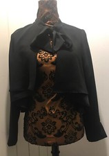 Petit blazer noir trois quarts Zara avec détail noeud 