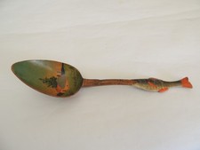 Cuillère en bois en forme de