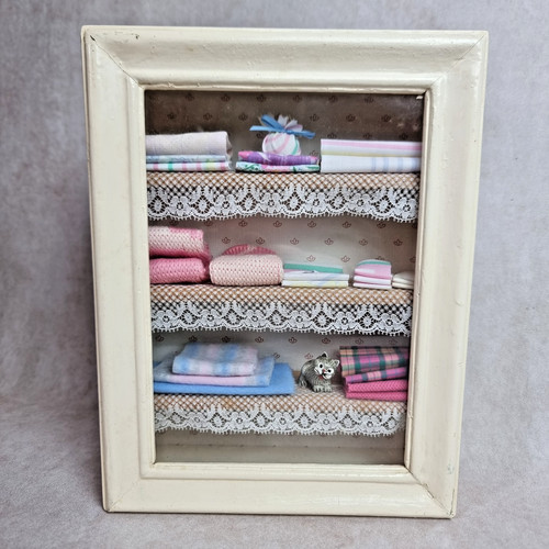Vitrine miniature ancienne - miniature,
