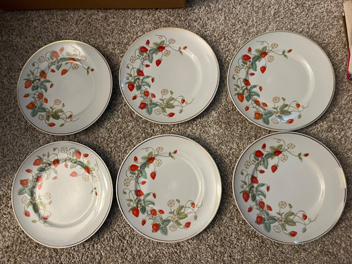 Vintage 1978 avon - 1978, strawberry