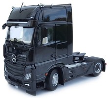MARGE MODELS, MERCEDES Actros